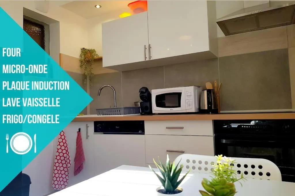 Chaleureux T3 Apartment Avignon 0*,  France